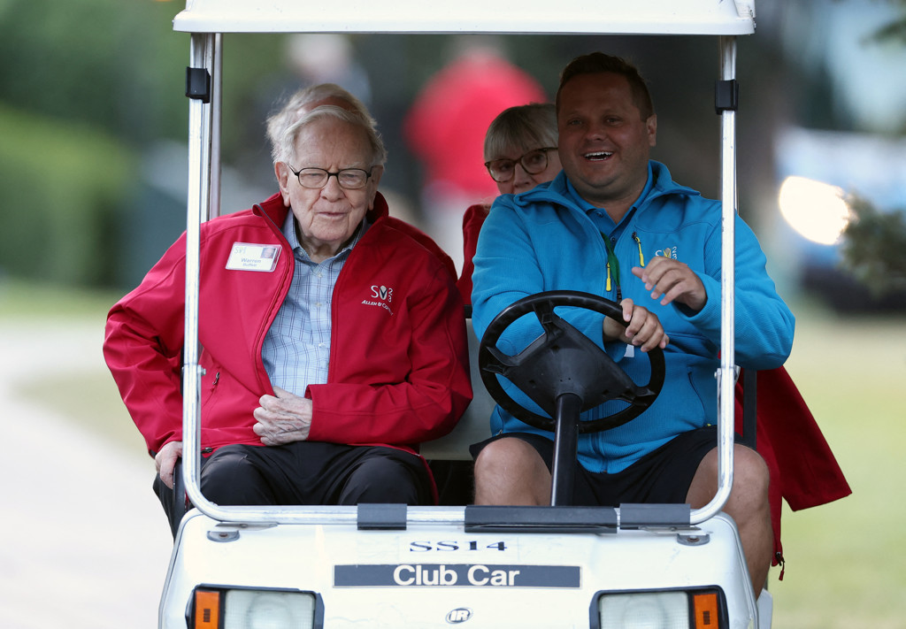 Superbelegger Warren Buffett (96) neemt afscheid van Berkshire Hathaway