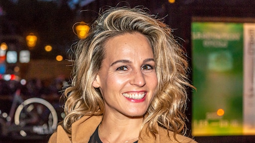Zangeres Krystl voor het eerst moeder geworden