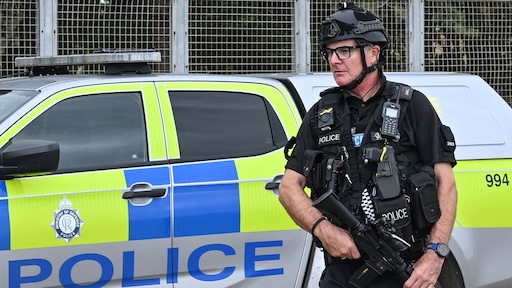 Politie Engeland: 5 mannen bij vliegbasis opgepakt om voorbereiden terreurdaad