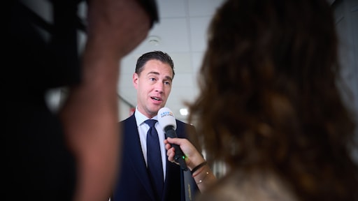 Bezuinigingen geschrapt, Heinen wil hulp uit de polder