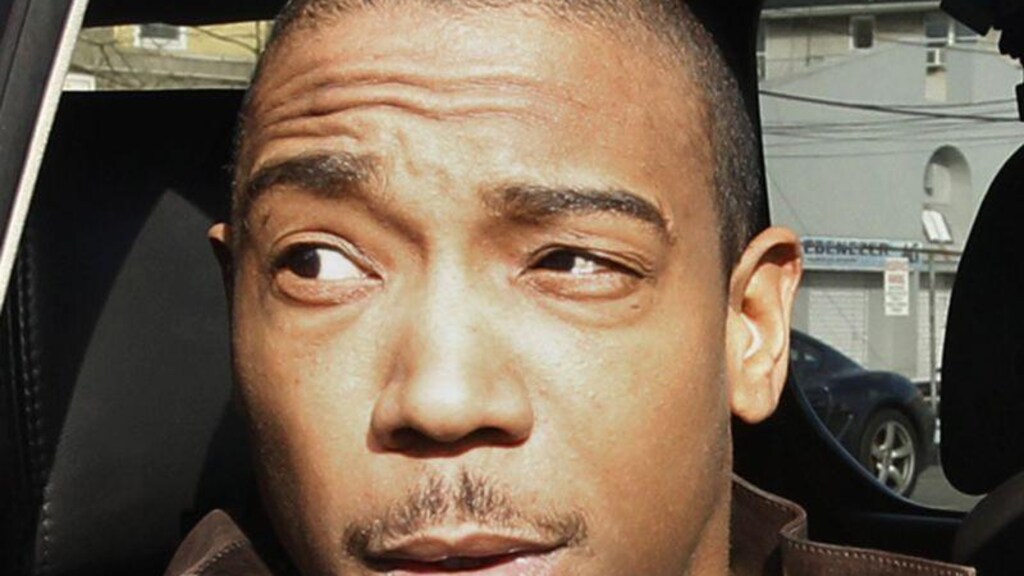 Rapper Ja Rule naar andere cel