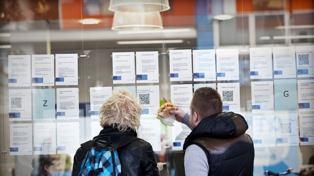 Hommeles op de arbeidsmarkt: einde werkloosheidsgroei niet in zicht