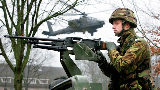 Kabinet gaat honderden miljoenen euro extra aan defensie uitgeven