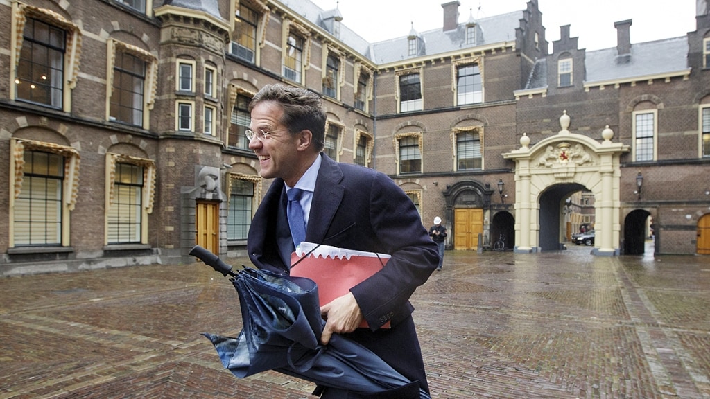 Renovatie Binnenhof dreigt zooitje te worden: 'Politiek moet ingrijpen'
