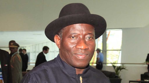President Nigeria: Geen idee waar schoolmeisjes zijn