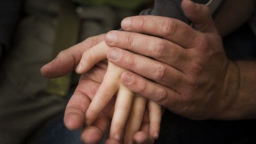 Anneke voert strijd tegen pedopartij aan: 'We moeten onze kinderen beschermen'