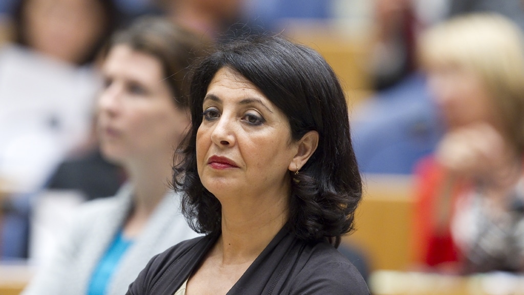 Oud-Kamervoorzitter Arib woest om onderzoek grensoverschrijdend gedrag