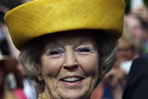 Werkstraf voor beledigen Koningin Beatrix