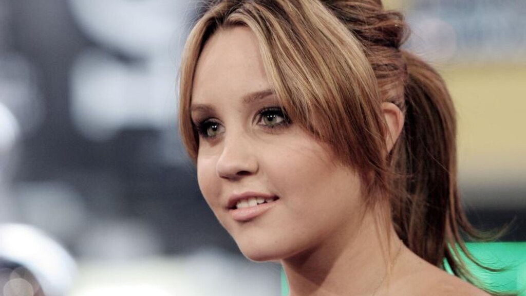 'Ouders Amanda Bynes blij met opname'