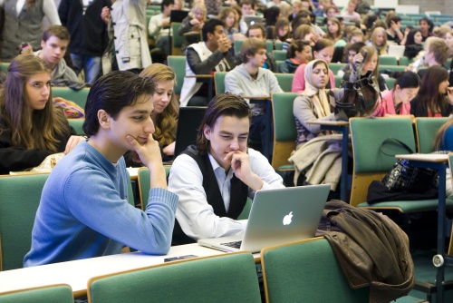 'Veel studenten moeten stoppen met studie'