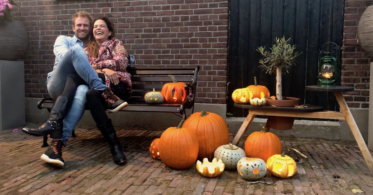 DIY: Zo versier je makkelijk pompoenen voor Halloween