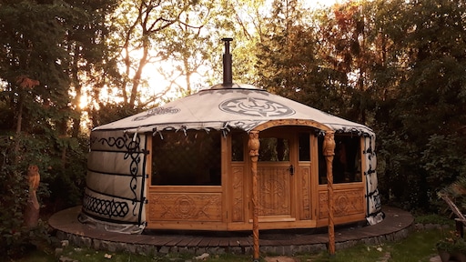 Wie Woont Waar #4: binnenkijken in een Mongoolse yurt