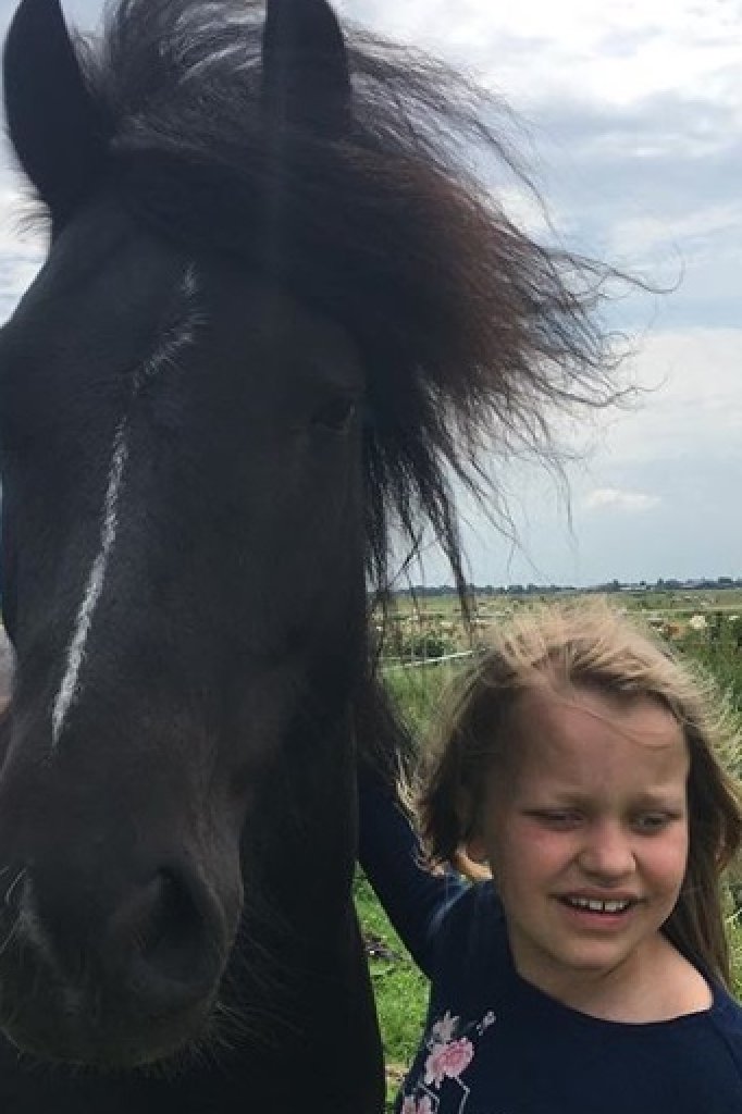 Linda's dochter Isa (9)