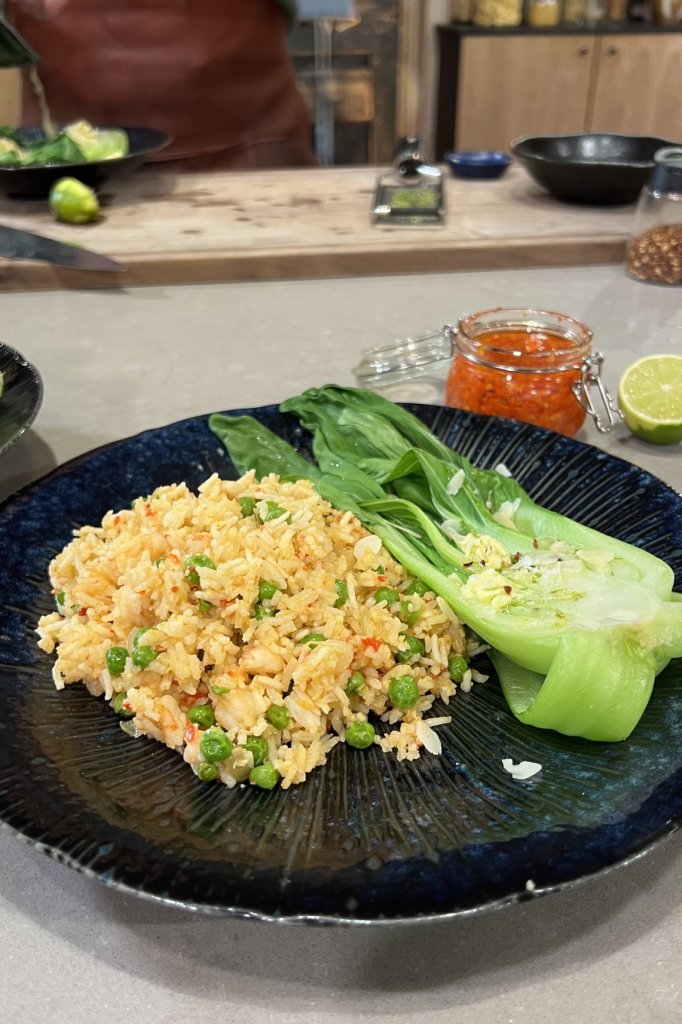 Kokosrijst met garnalen, zelfgemaakte sambal en paksoi met limoenboter ...