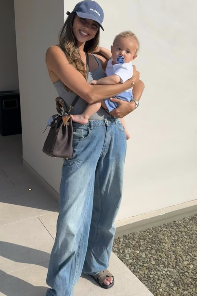 Ruby van Wanrooij met zoon Mateo